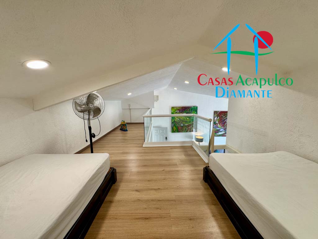 Diamante Lakes Esmeralda 327 - Tapanco 2